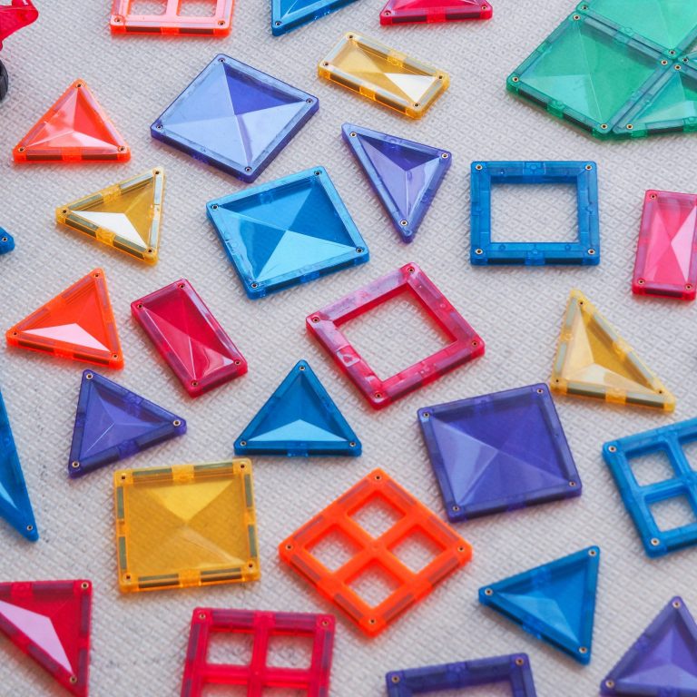 Which magnetic tiles set should you buy?